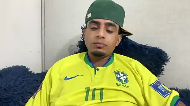 dominic brandd23 online show from September 20, 2025, 6:51 am