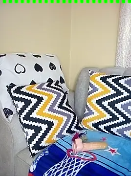 sweet love002 online show from February 24, 2025, 11:21 am