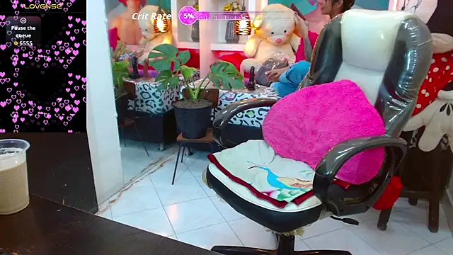 lorenapinto online show from September 21, 2025, 2:49 am