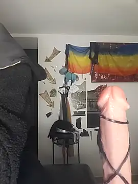 freyamoret online show from October 1, 2025, 3:22 am