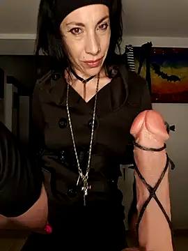 freyamoret online show from October 22, 2025, 1:49 am