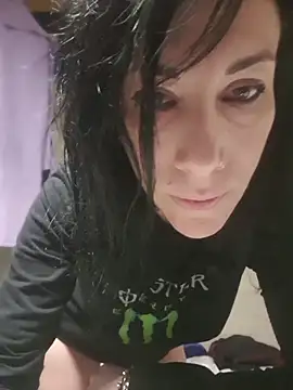 freyamoret online show from March 25, 2026, 4:45 am