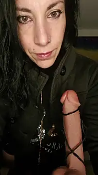 freyamoret online show from February 25, 2026, 3:51 am