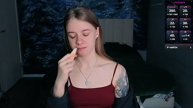 candy maggie online show from April 10, 2026, 2:02 pm