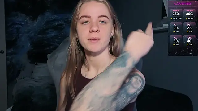 candy maggie online show from November 29, 2025, 6:19 pm