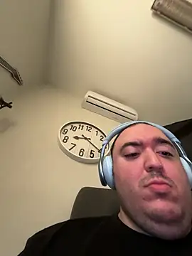 Daz012d online show from April 12, 2026, 5:22 am