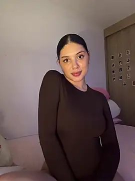 EmilyS   online show from February 19, 2026, 3:58 am