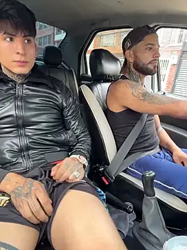  Tomy08calderon online show from November 6, 2025, 6:12 pm