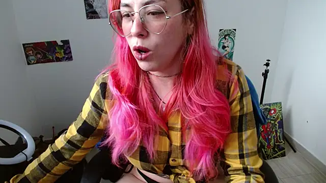 natasha laulau online show from September 26, 2025, 9:54 pm