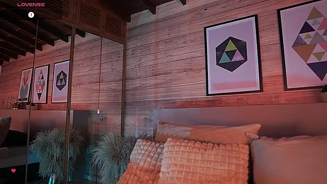 AmmyScott online show from November 14, 2025, 7:50 pm