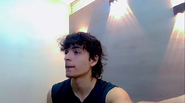 Sr BonnyEthan online show from January 8, 2026, 1:28 pm