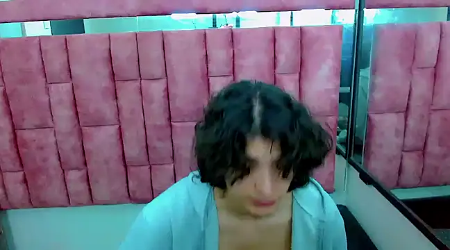 Sr BonnyEthan online show from March 12, 2025, 2:12 pm