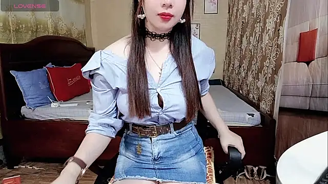 Snapshot of Lanian_99 chatting on October 20, 2025, 12:56 am Lanian 99 online show from October 20, 2025, 12:56 am