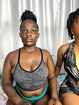 Snapshot of Favoritegirl1 chatting on October 30, 2025, 12:09 am Favoritegirl1 online show from October 30, 2025, 12:09 am