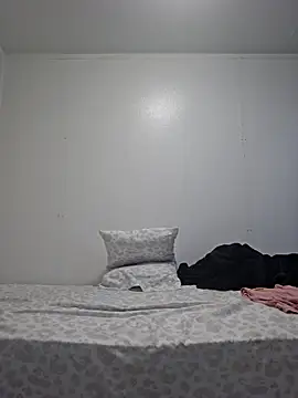 Edw95S online show from March 7, 2026, 12:28 am