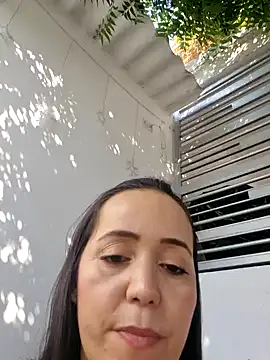 tessafontana37 online show from January 12, 2025, 7:42 pm