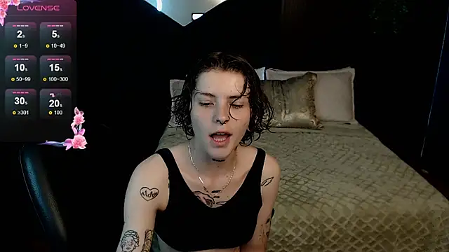 pretty cristal69 online show from February 13, 2026, 12:10 am