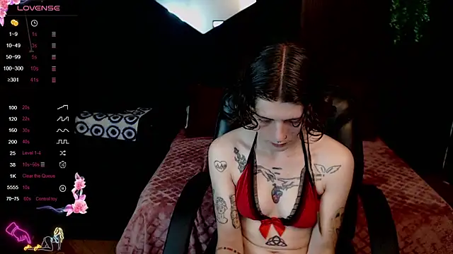 pretty cristal69 online show from March 27, 2026, 11:38 pm