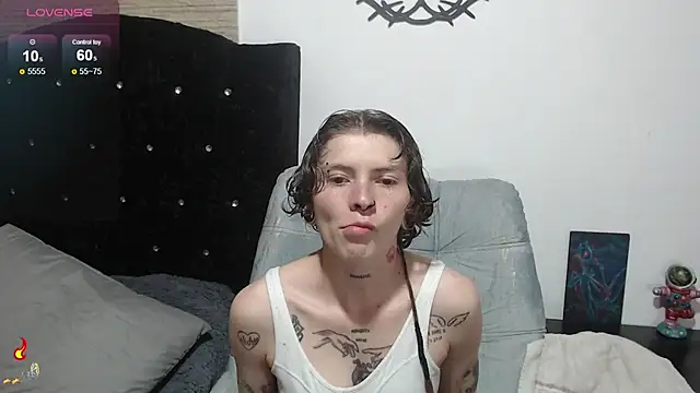 pretty cristal69 online show from September 8, 2025, 10:42 pm