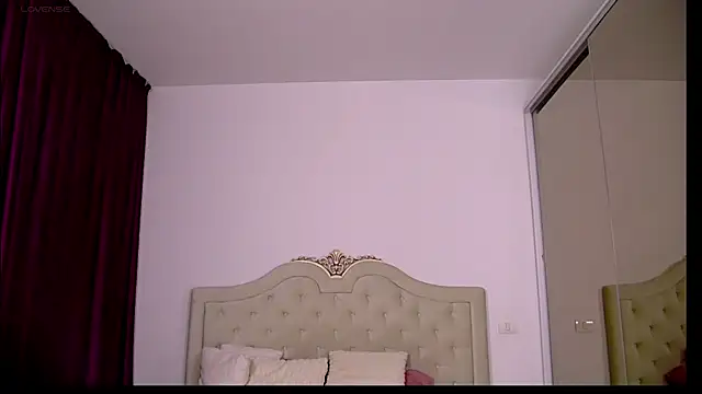 SaraSkyte online show from April 9, 2026, 6:19 am