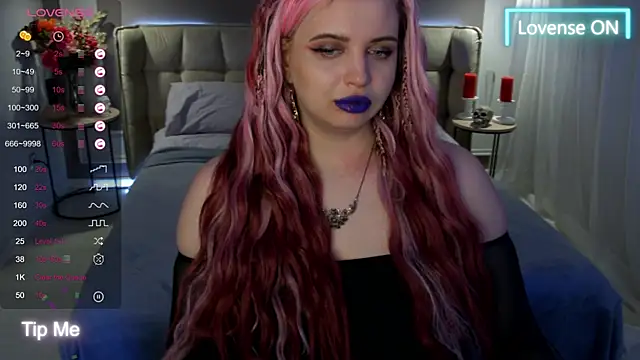 Miss Maya Mils online show from March 9, 2025, 4:05 am