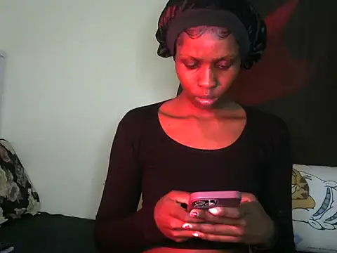 Bella cute01 online show from September 18, 2025, 9:18 pm