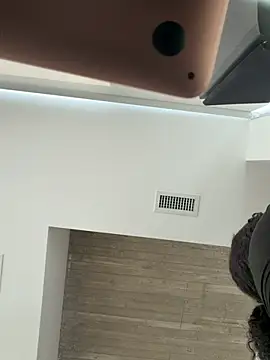 Your Paris online show from March 26, 2026, 5:22 pm