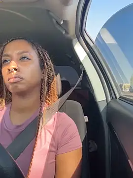 Snapshot of Your_Paris chatting on September 14, 2025, 5:24 pm Your Paris online show from September 14, 2025, 5:24 pm