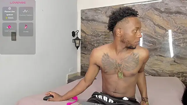 Snapshot of kaleb_violeta_1 chatting on November 15, 2025, 3:54 am kaleb violeta 1 online show from November 15, 2025, 3:54 am