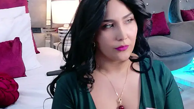 Evangeline Taylorr online show from July 7, 2026, 8:34 pm