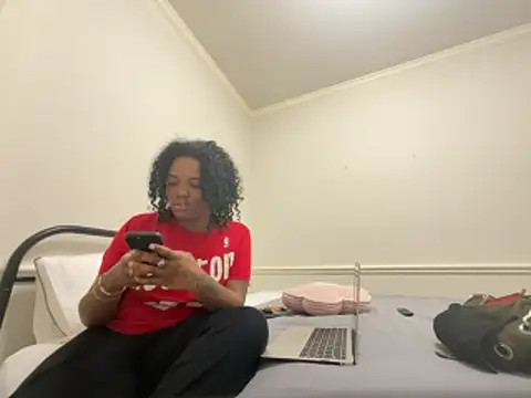 magicalc00ch online show from May 8, 2026, 1:09 am