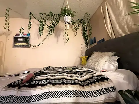 magicalc00ch online show from December 2, 2025, 1:17 am