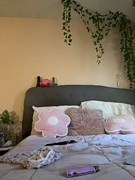 magicalc00ch online show from March 6, 2025, 6:05 pm