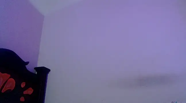 isaaclatino online show from March 4, 2025, 3:44 am