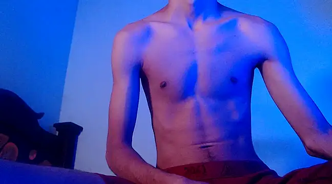 isaaclatino online show from March 3, 2025, 3:38 am