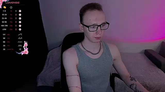 Alex silents online show from September 19, 2025, 12:09 pm