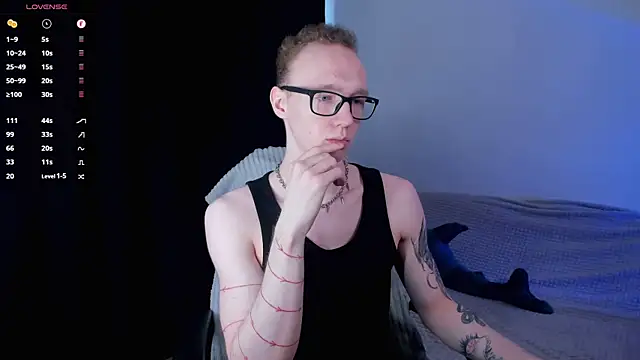 Snapshot of Alex_silents chatting on July 16, 2026, 1:19 pm Alex silents online show from July 16, 2026, 1:19 pm