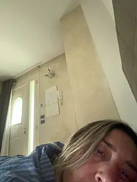 Snapshot of casalinga88 chatting on May 10, 2026, 2:30 pm casalinga88 online show from May 10, 2026, 2:30 pm