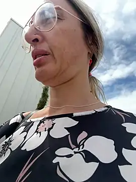 Snapshot of casalinga88 chatting on May 14, 2026, 11:29 am casalinga88 online show from May 14, 2026, 11:29 am