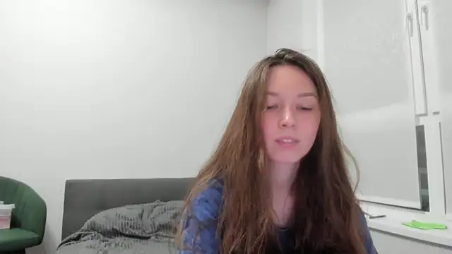 Adela Vetta online show from March 30, 2026, 5:14 pm