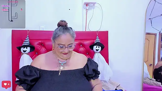 Snapshot of BBW_salome chatting on September 30, 2025, 8:59 pm BBW salome online show from September 30, 2025, 8:59 pm