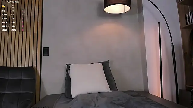 honeyhot69   online show from February 28, 2025, 11:36 am