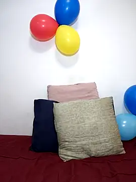 Curvy sluty online show from November 30, 2025, 12:28 pm