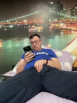 ionut9879 online show from February 26, 2026, 12:16 pm