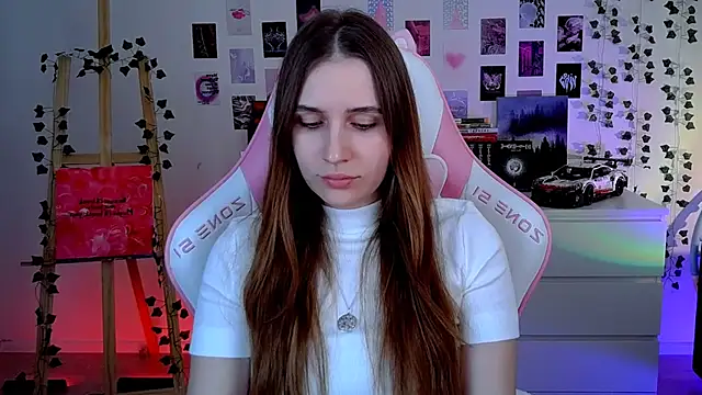 AliceCharmy online show from September 10, 2025, 10:03 am