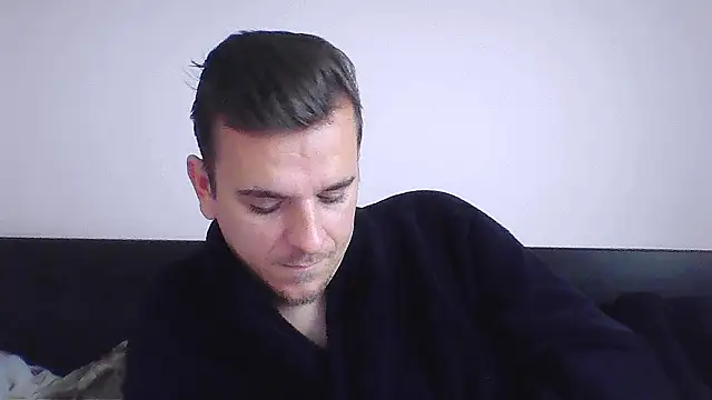 Huge cock22cm online show from November 11, 2025, 9:15 am