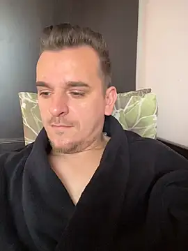Huge cock22cm online show from May 25, 2026, 6:56 am