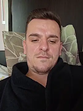 Huge cock22cm online show from February 16, 2026, 12:15 pm