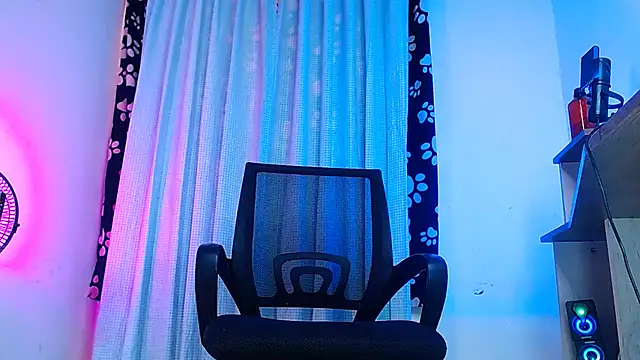 DanteSantoro online show from March 25, 2026, 3:00 pm