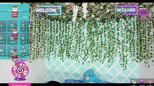 oliverhot2005 online show from December 17, 2025, 3:39 pm